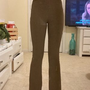 flare pants that hugs your legs comfortably